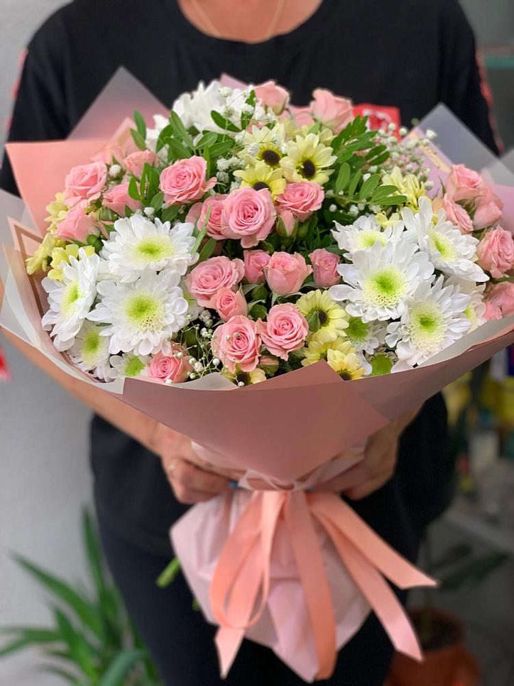 Букет цветов из: Розы и Хризантемы в Йошкар-Оле