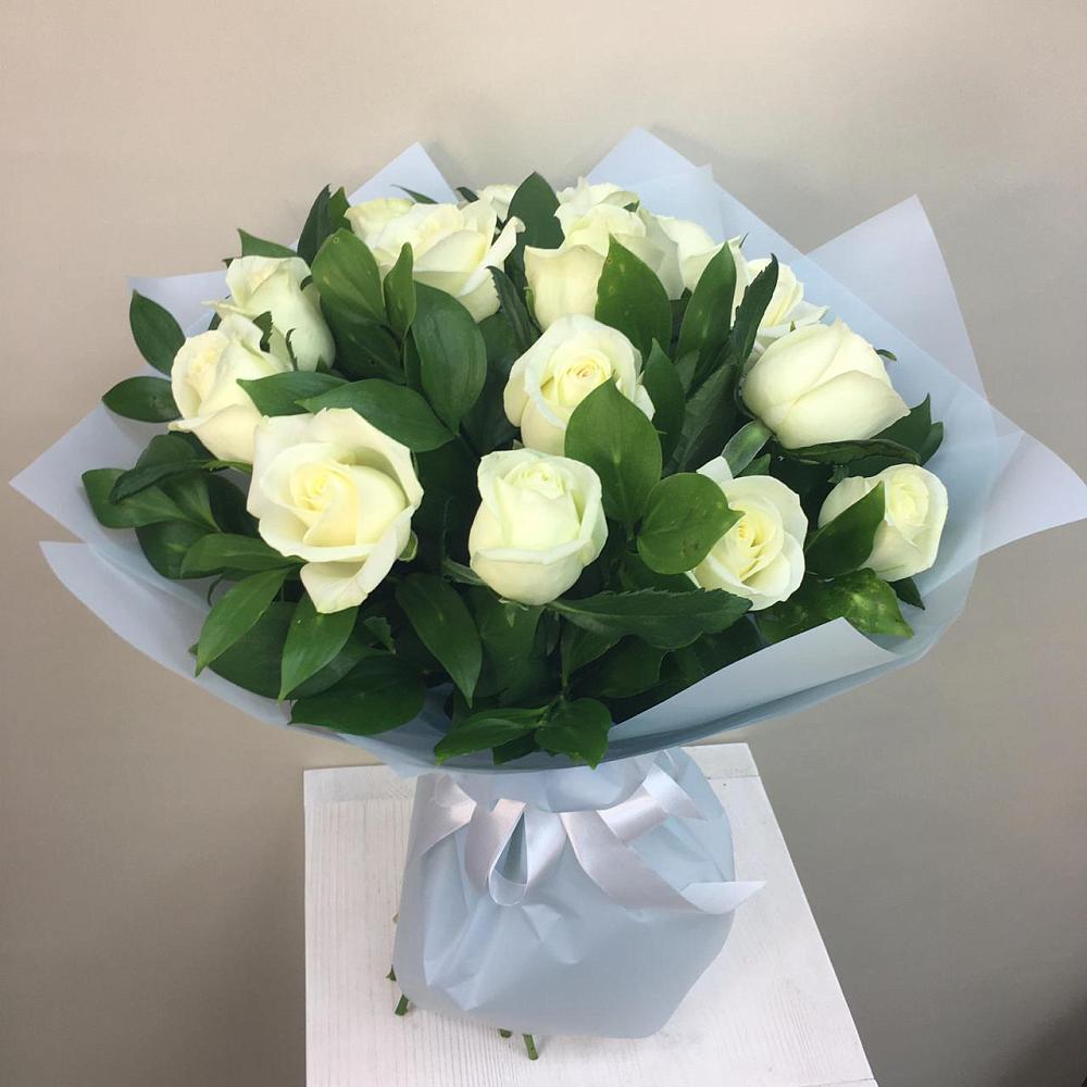 Букет 15 Белых роз Проуд в Йошкар-Оле