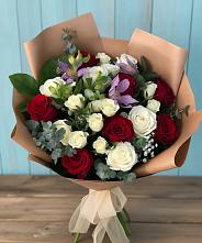 Букет цветов из:  Розы и Альстромерии в Йошкар-Оле