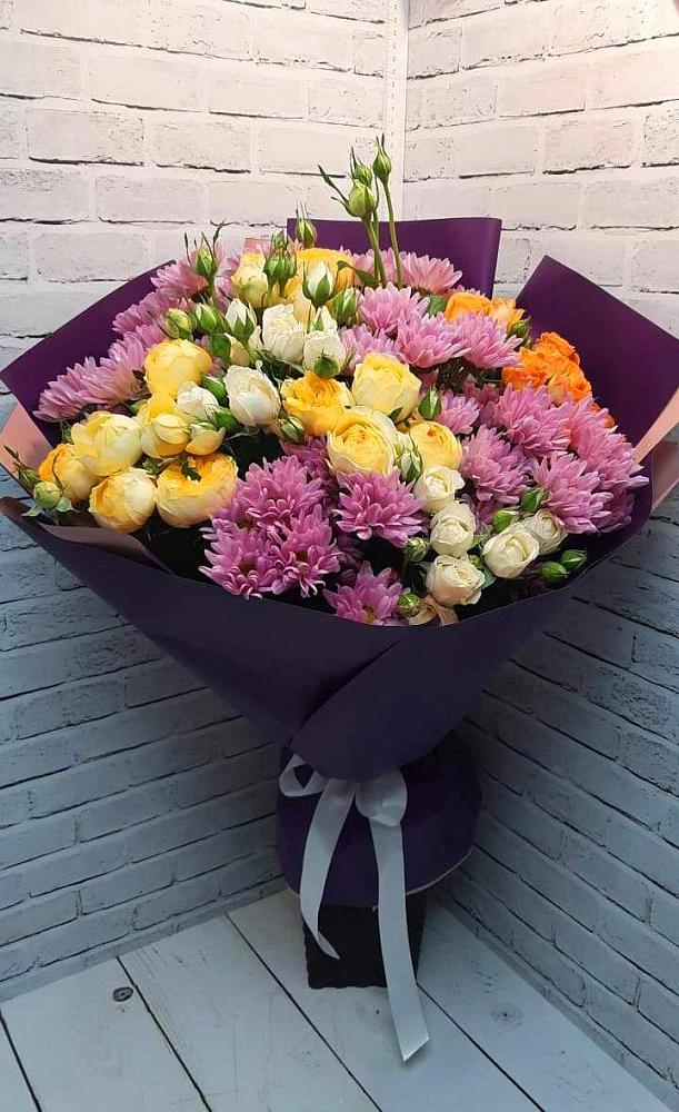 Букет цветов из: Хризантемы и Розы в Йошкар-Оле