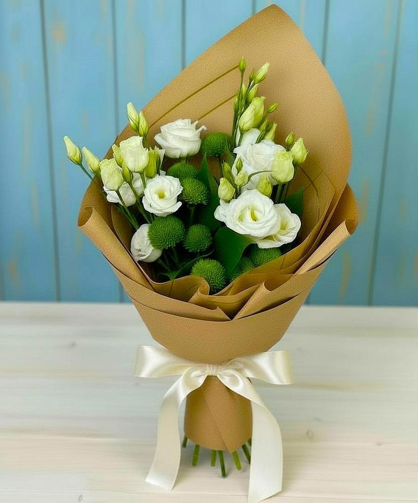 Букет цветов из: Хризантемы и Лизиантусы в Йошкар-Оле