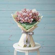 Букет цветов из:  Орхидеи и Розы #REPLACE_PRED# Йошкар-Оле