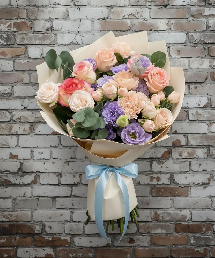 Букет цветов из: Розы, Лизиантусы и Гвоздики в Йошкар-Оле