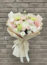 Букет цветов из:  Гвоздики, Розы, Лизиантусы и Хризантемы в Йошкар-Оле