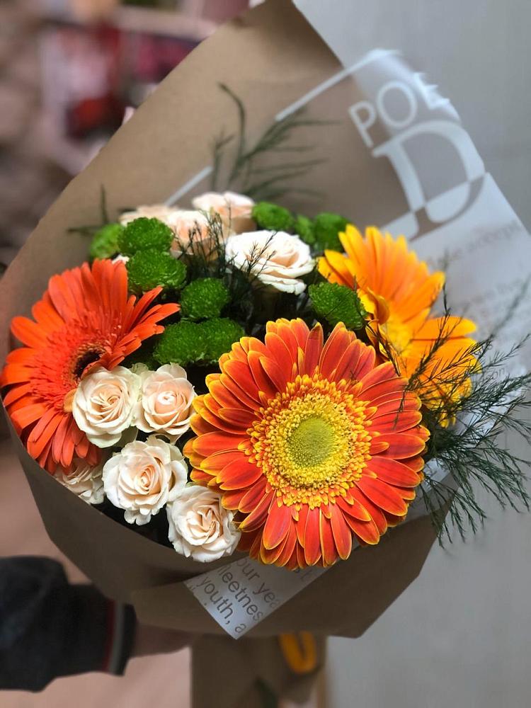 Букет цветов из: Герберы, Хризантемы и Розы в Йошкар-Оле
