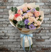 Букет цветов из:  Розы, Лизиантусы и Гвоздики #REPLACE_PRED# Йошкар-Оле