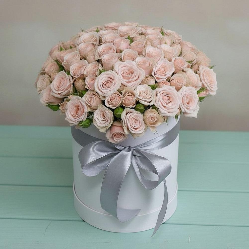 Цветочная композиция из Розы в шляпной коробке в Йошкар-Оле