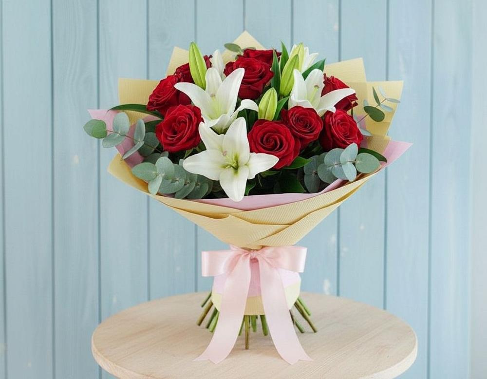 Букет цветов из: Лилии и Розы в Йошкар-Оле